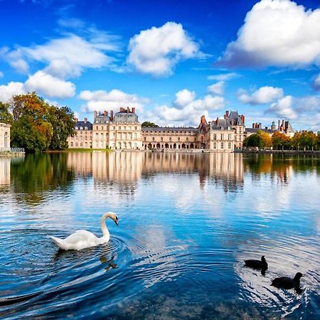 Cosy Fontainebleau Apartment Luaran gambar