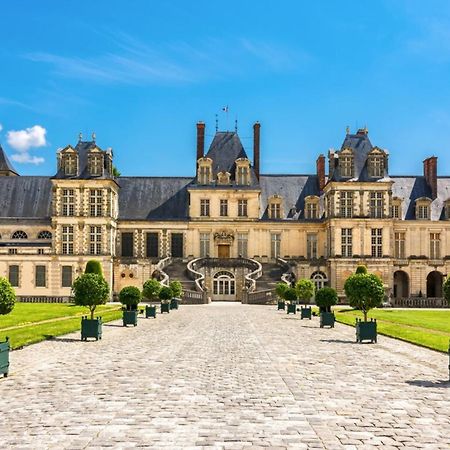 Cosy Fontainebleau Apartment Luaran gambar