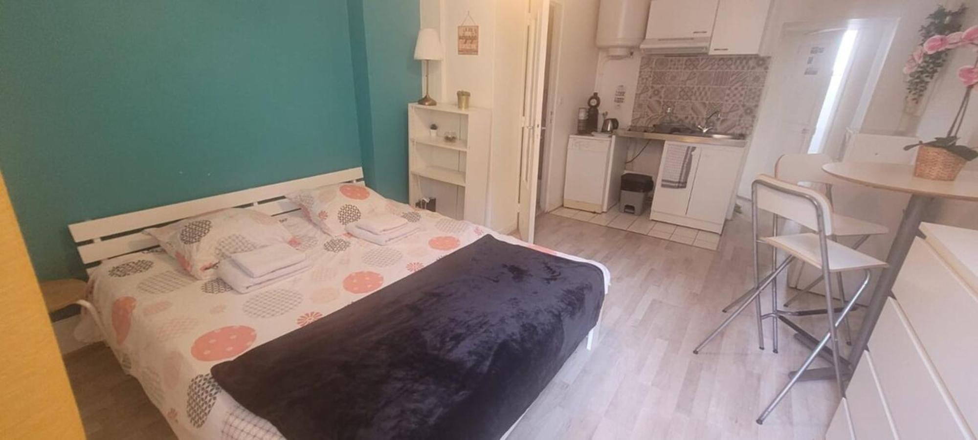 Cosy Fontainebleau Apartment Luaran gambar